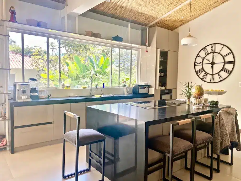 4 Kitchen 3
