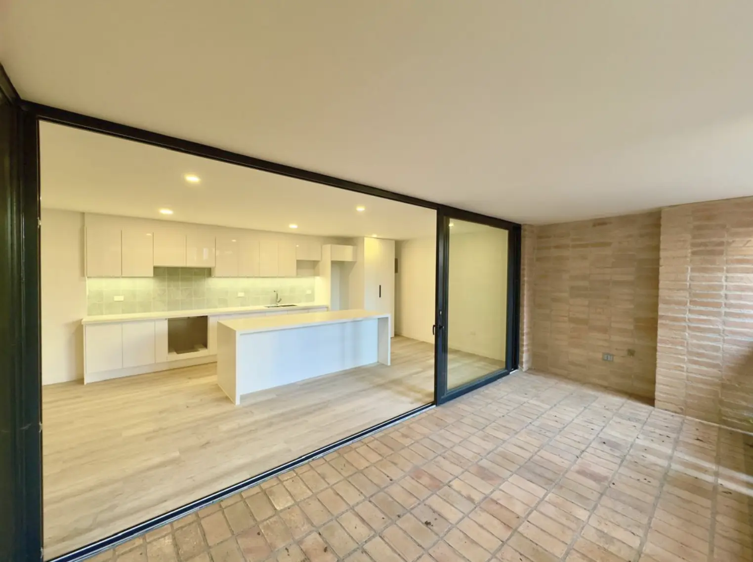 u200670365 vgpmcjls reppxup 1780 pps mq2ls 15 2 kitchen balcony 2