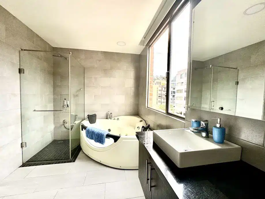 u200670696 lgur7zwj reppxup 1780 pps mpznq 7 bathroom