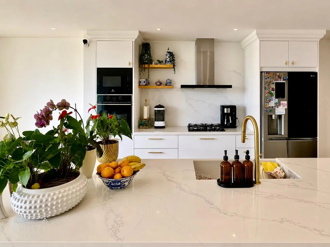 u200674000 5zykayfi reppxup 1785 pps ms6tv luxury apartment in puertas del sol with balcony 1