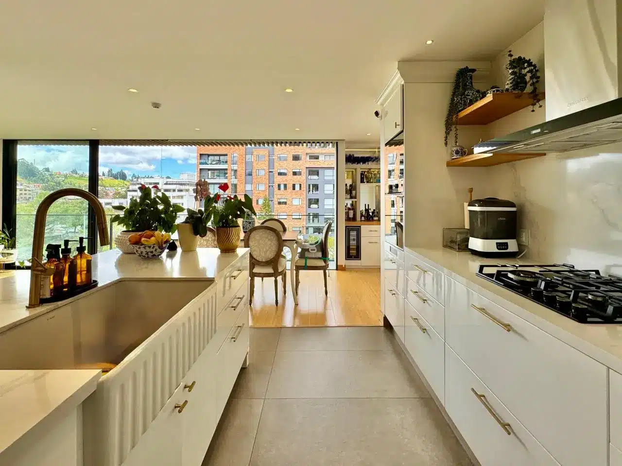 u200674000 wpkxju7f reppxup 1785 pps ms6tv luxury apartment in puertas del sol with balcony 18